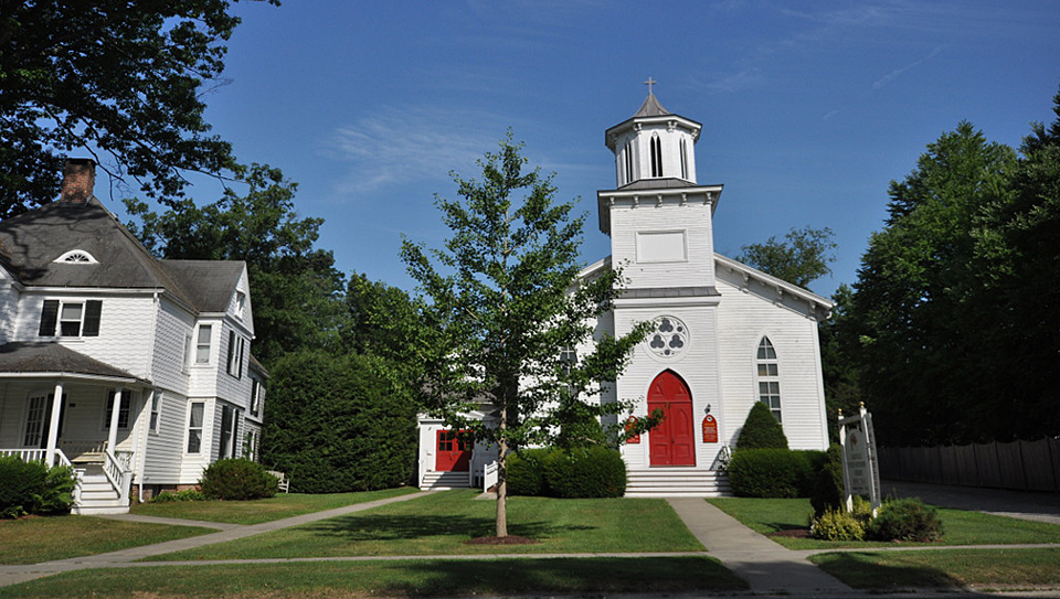 Home in the Lakeville Historic District