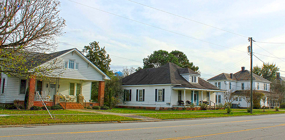 Homes at 206-202 North Main Street